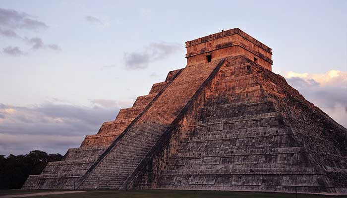 J2 CHICHEN ITZA