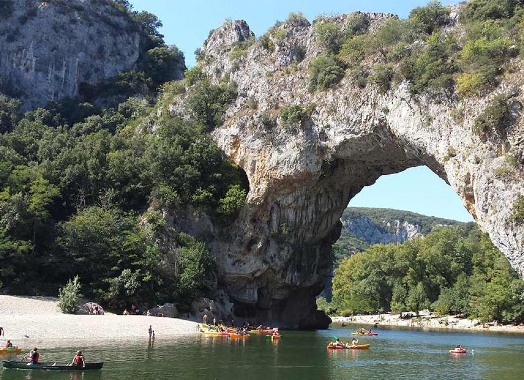 Vallon-Pont-D'arc ardèche